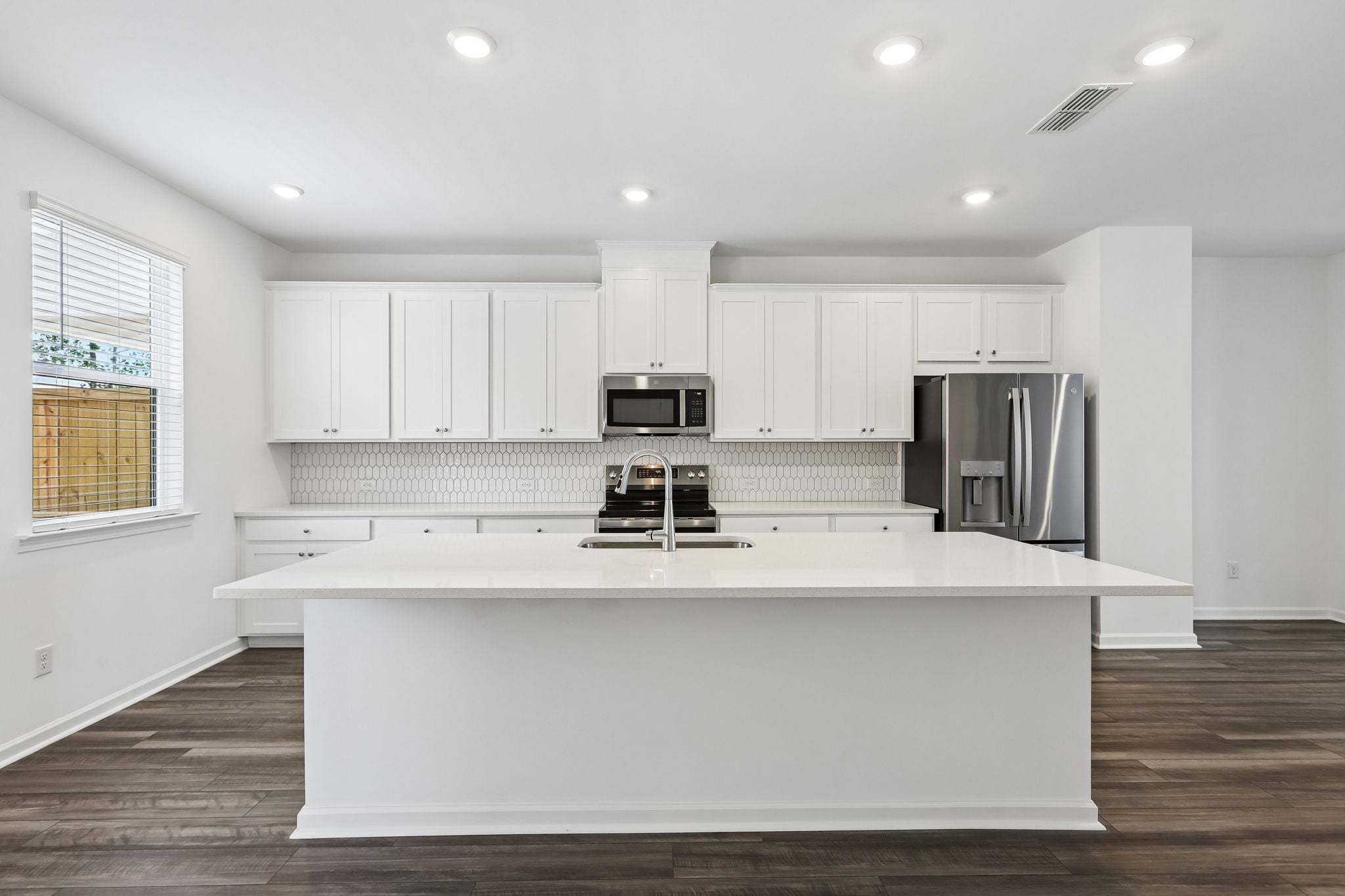 627 Oak Bluff Drive (Dawson)