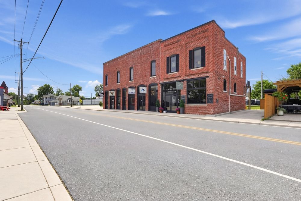 01 Downtown Whitestown...