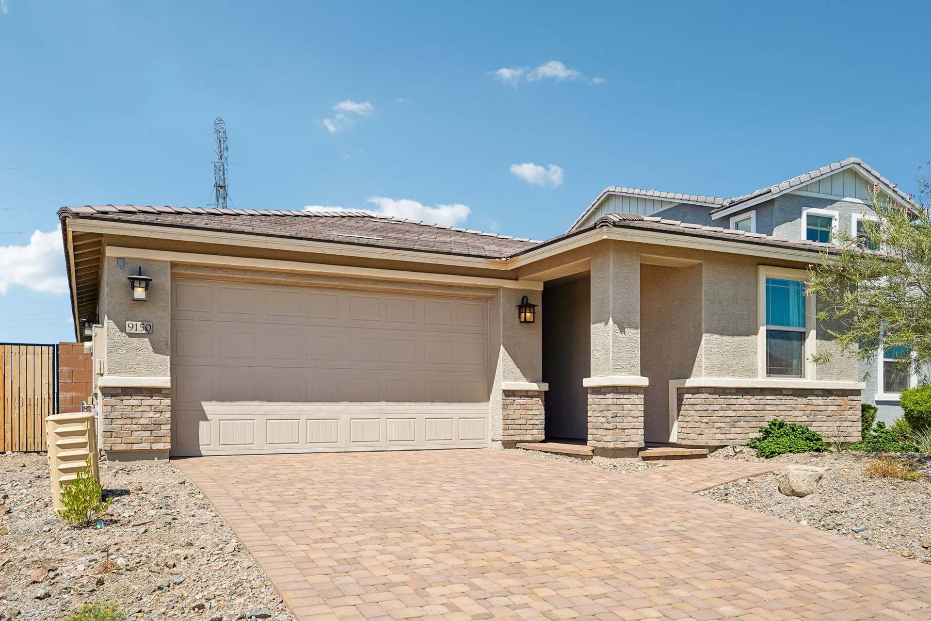 3-web-or-mls-9150 S 169th Dr-S0409-003