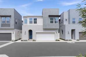 1011 E Overlook Drive (Plan 3)