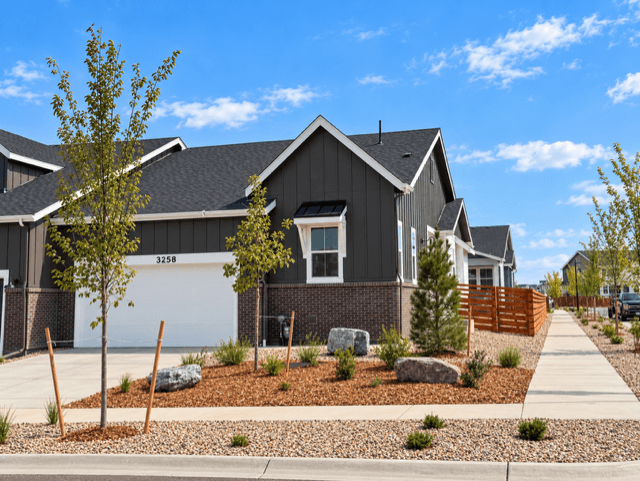 Rocky Mountain - The Aurora Highlands Landmark Collection: Aurora, Colorado - Taylor Morrison