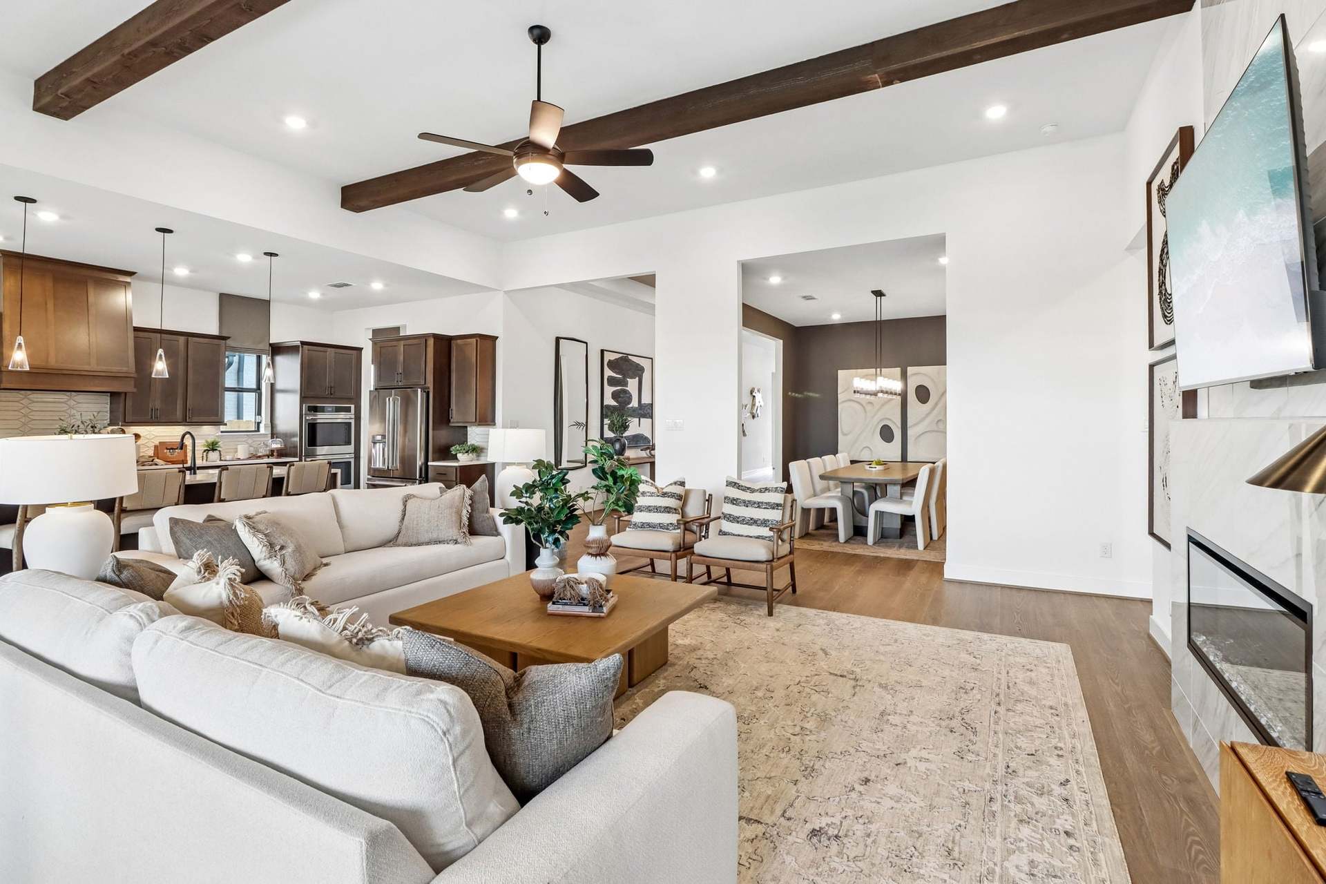 6-web-or-mls-21911 Clover Thistle Court-S0109-006