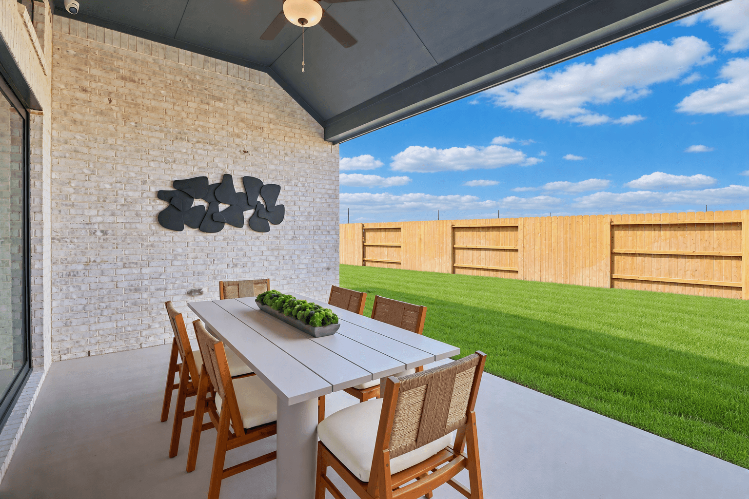37-web-or-mls-21911 Clover Thistle Court-S0109-037