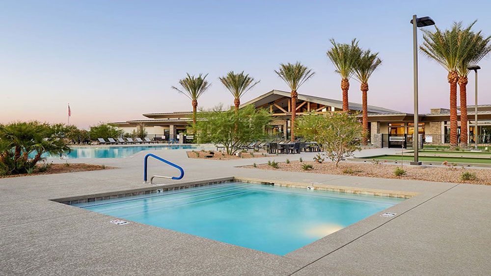 az_ovation_reccenter_gallery_pool-amenities-32