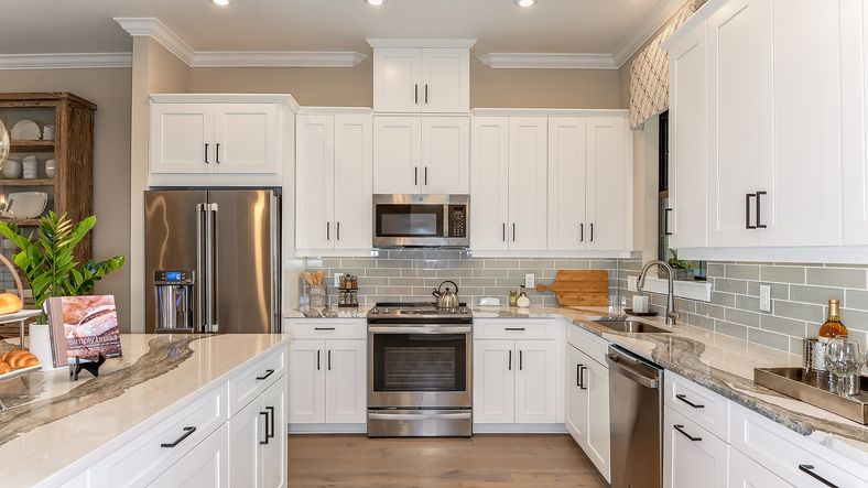 Esp-by-the-Islands-Bellisimo-1435-16x9-kitchen