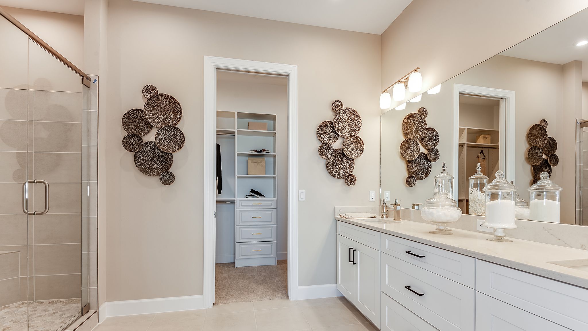 Esp-by-the-Islands-Bellisimo-1570-16x9-ownersbath