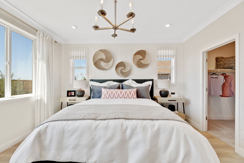 29 Redwood Owners Bed