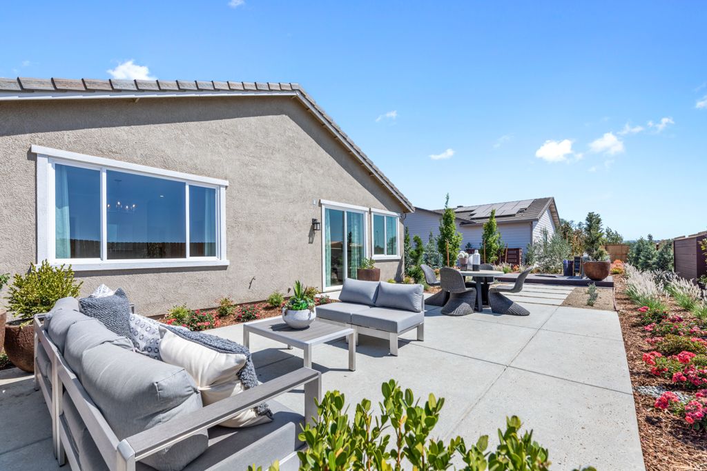 38 Redwood Ext Back