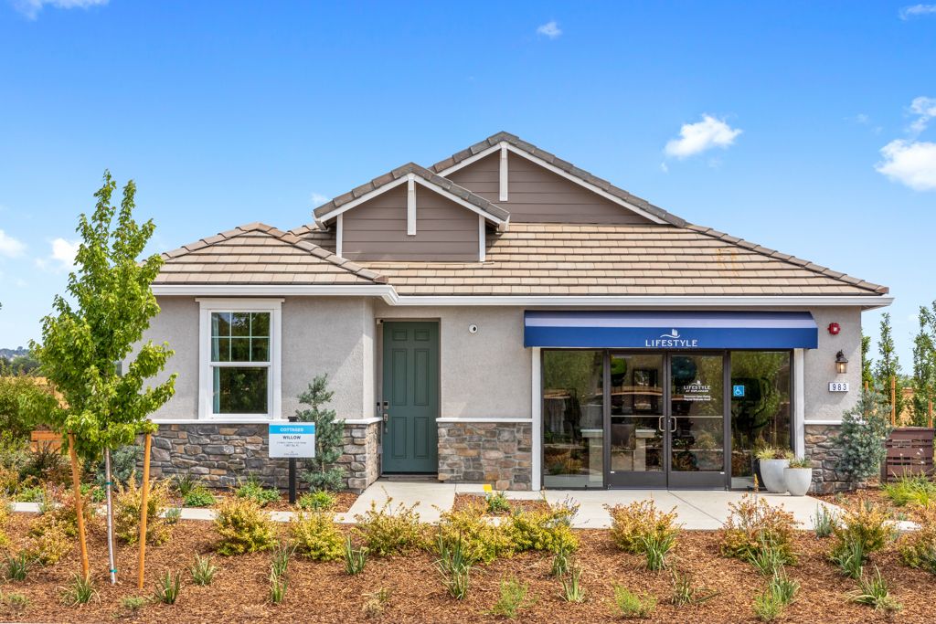 01 Willow Ext Front