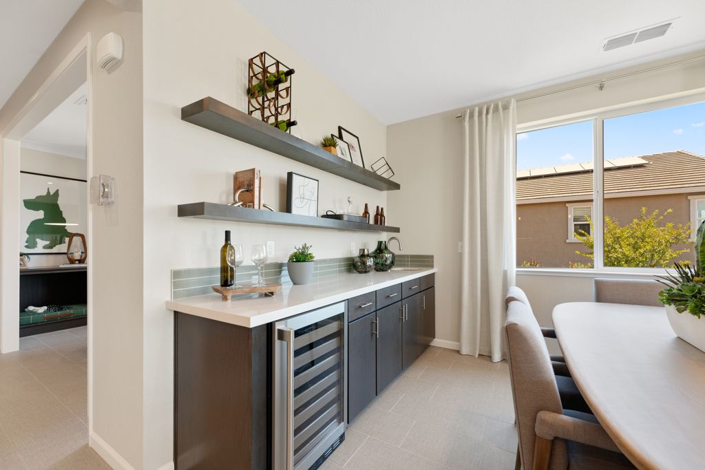 26 Willow Casual Dining