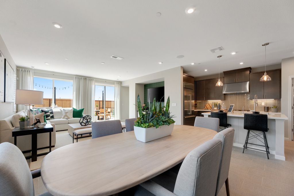 27 Willow Casual Dining