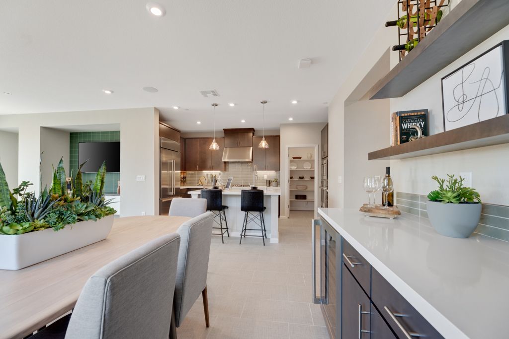 28 Willow Casual Dining