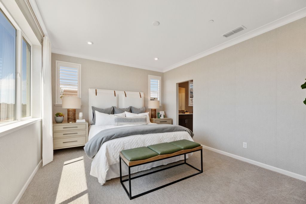 35 Willow Owners Bedroom