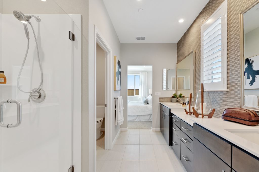 41 Willow Owners Bath
