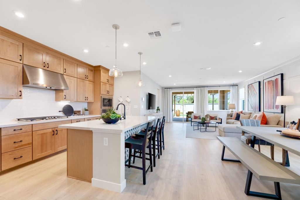 07 Lake Kitchen