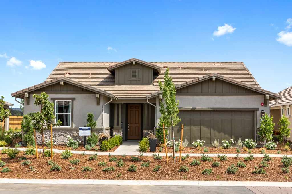 01 Mallard Ext Front