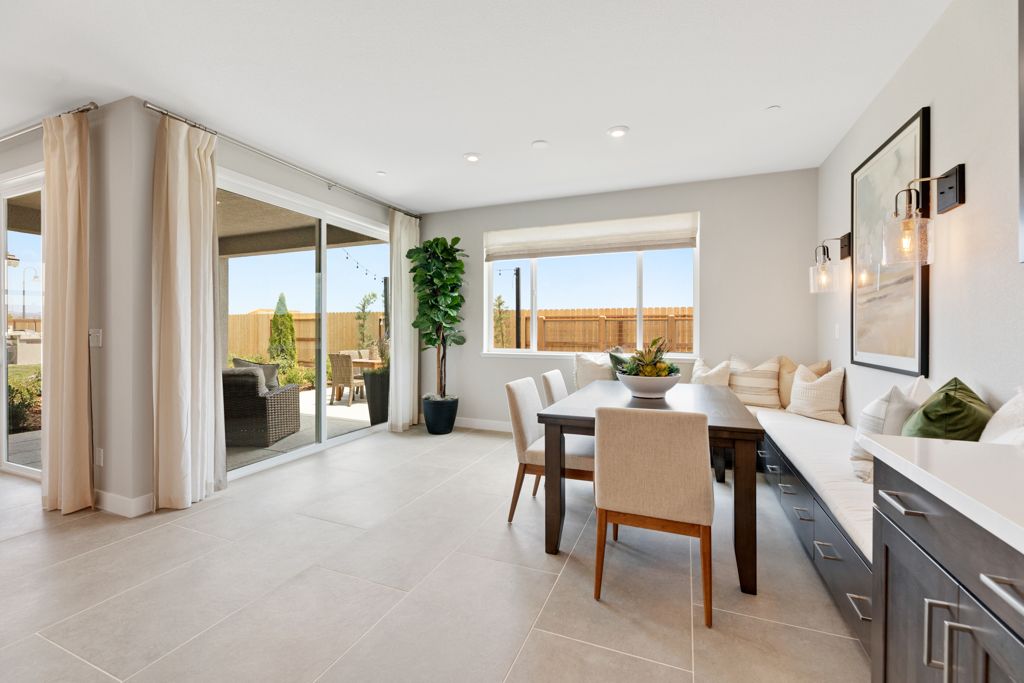 26 Mallard Casual Dining