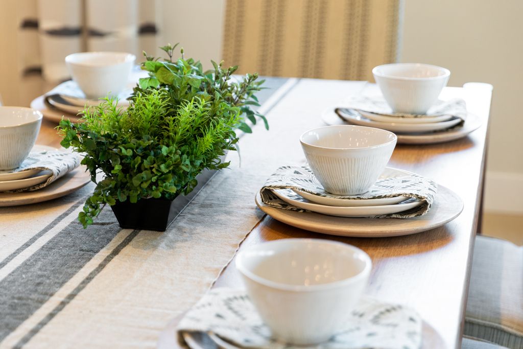 31 Glacier Casual Dining