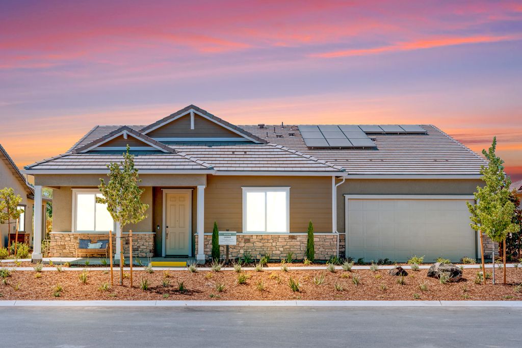 01 Harbor Ext Front Twilight