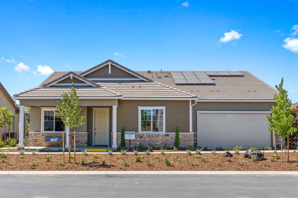 02 Harbor Ext Front