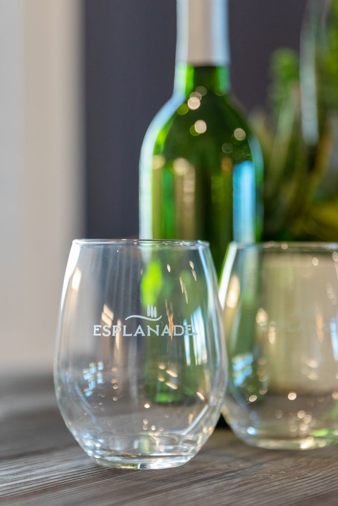 40 Harbor Causal Dining