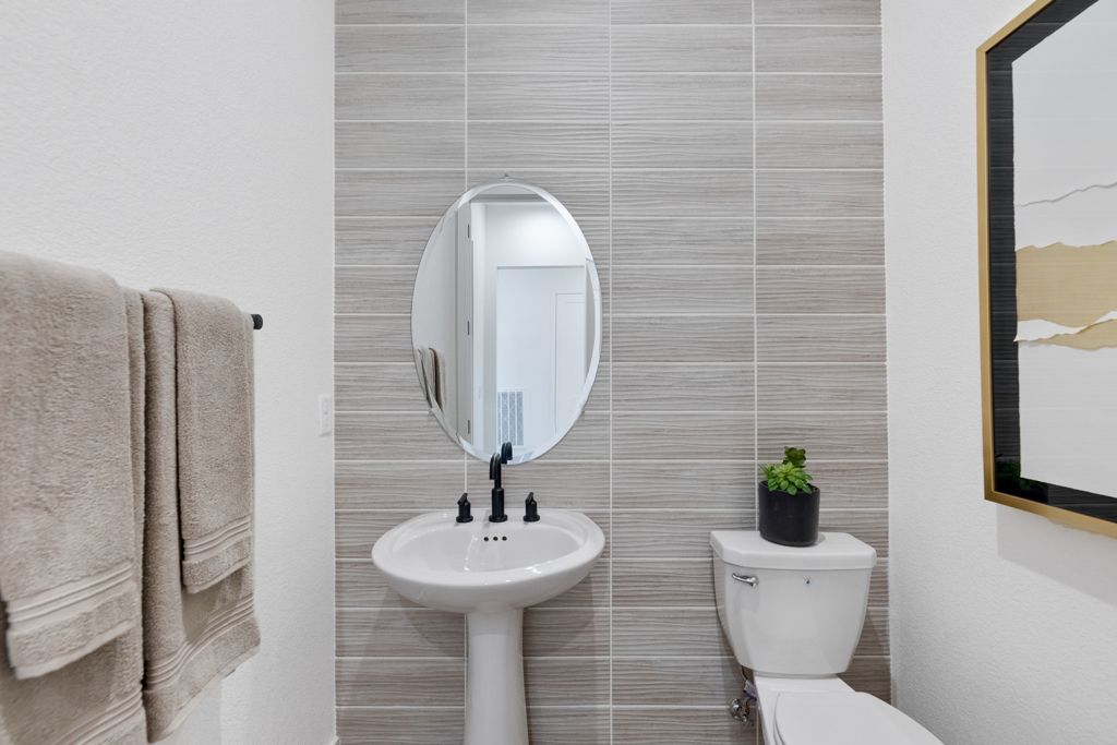 15 Meadows Half Bath