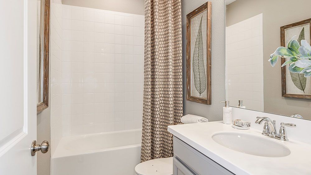 River-Landing-Antigua-2333-16x9-bathroom