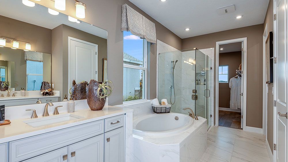 River-Landing-Bimini-4008-16x9-ownersbath