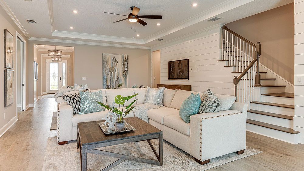 Park-East-at-Azario-Java-5325-16x9-entry