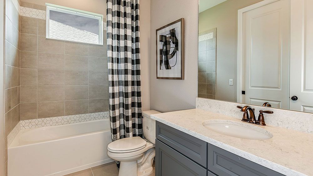 Park-East-at-Azario-Java-5474-16x9-bathroom