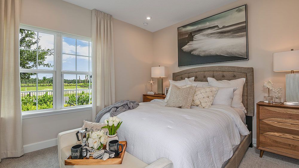 Park-East-at-Azario-Sunset-5602-16x9-bedroom