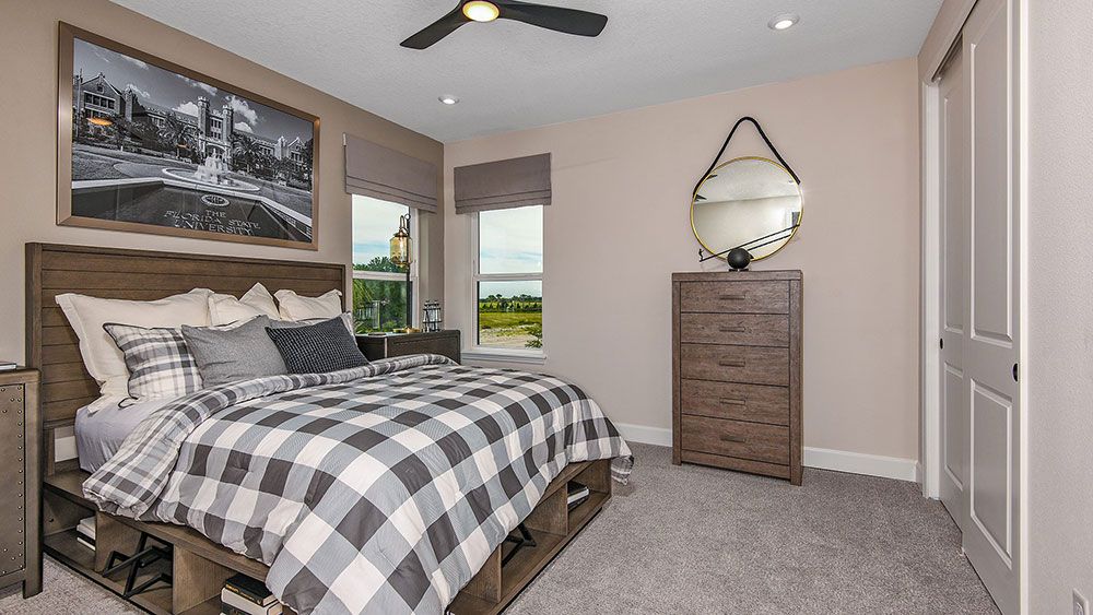 Park-East-at-Azario-Sunset-5632-16x9-bedroom