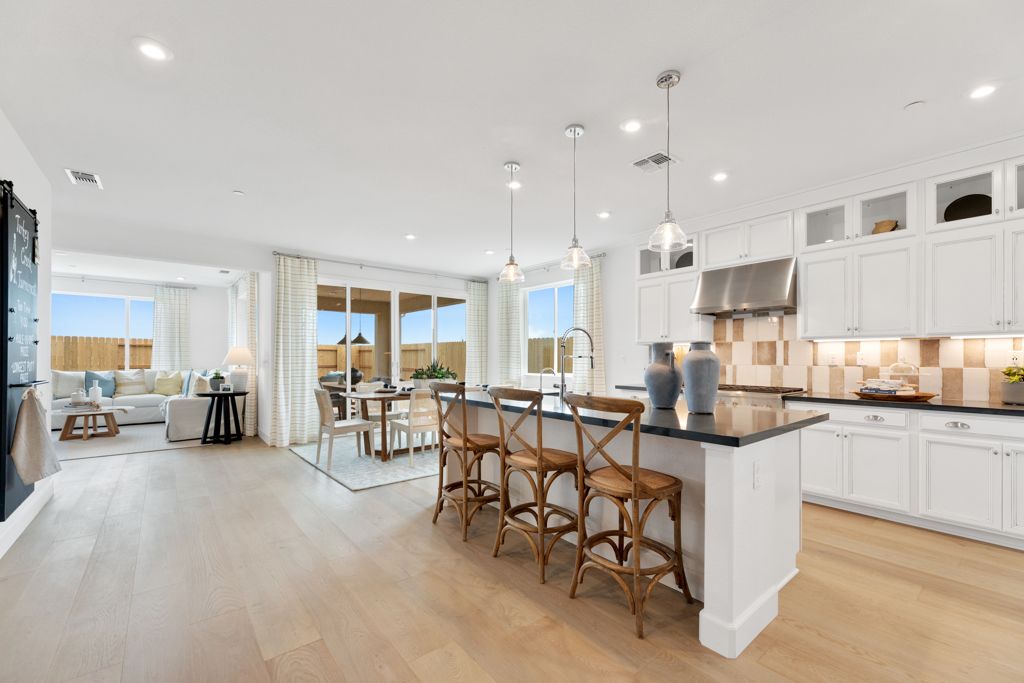 17 Quail Kitchen