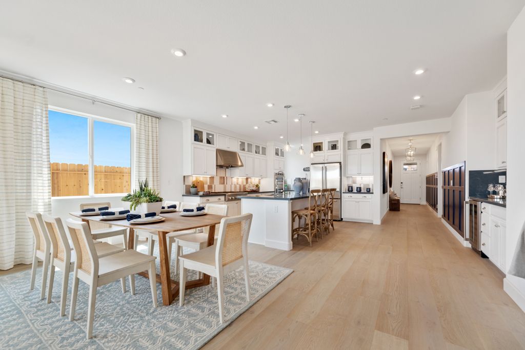 26 Quail Casual Dining