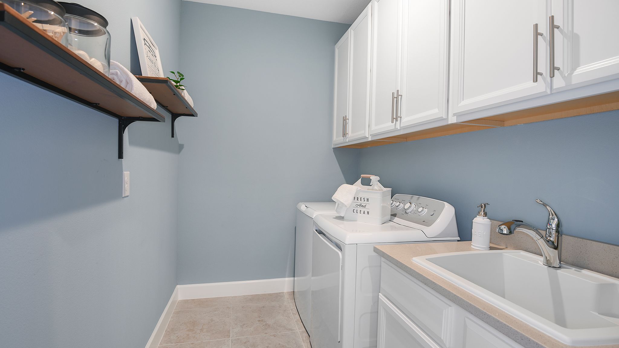 ESP-at-Skye-Ranch-Ibis-2813-16x9-laundry