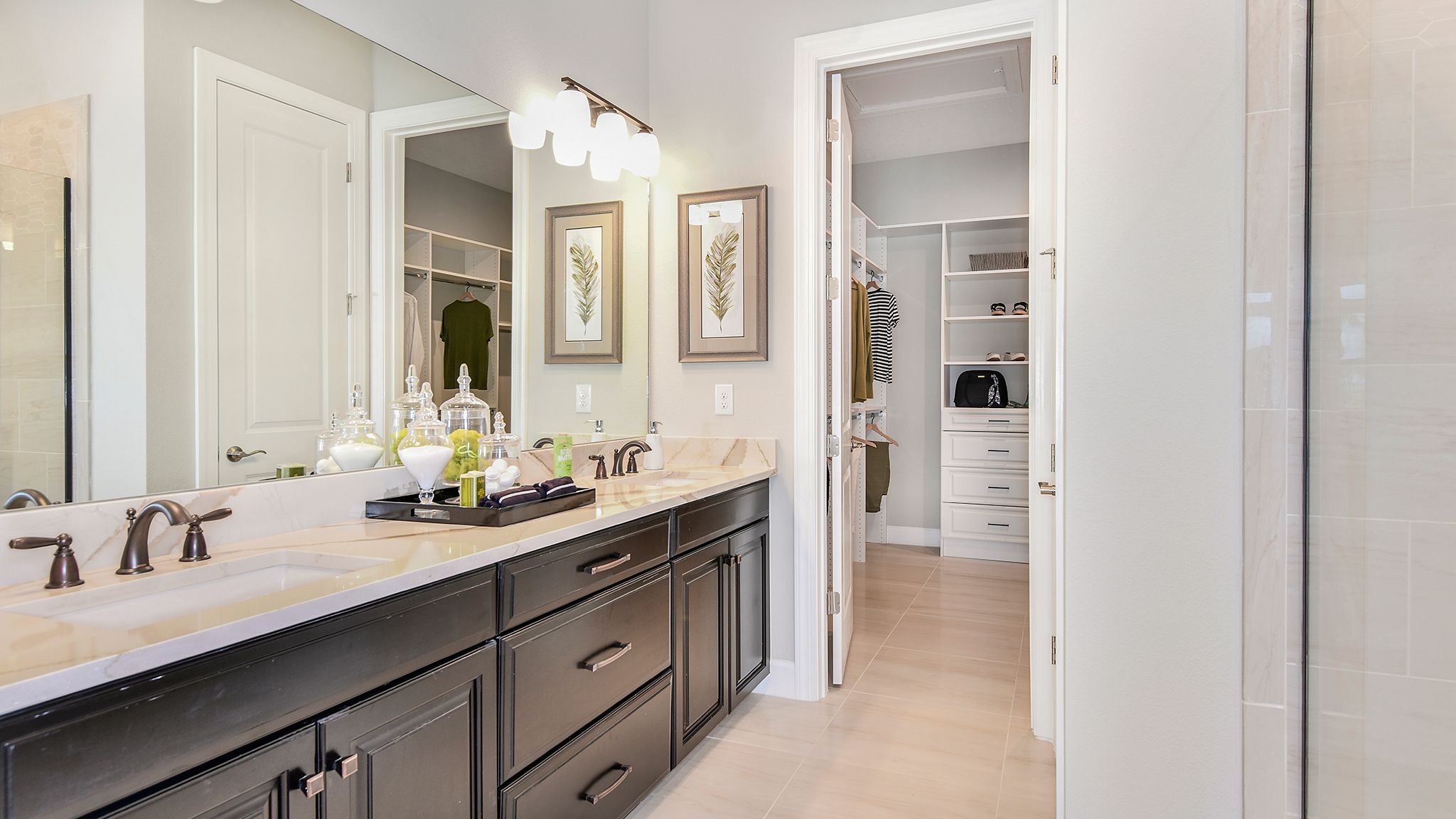 Esp-at-Skye-Ranch-Lazio-6830-16x9-ownersbath