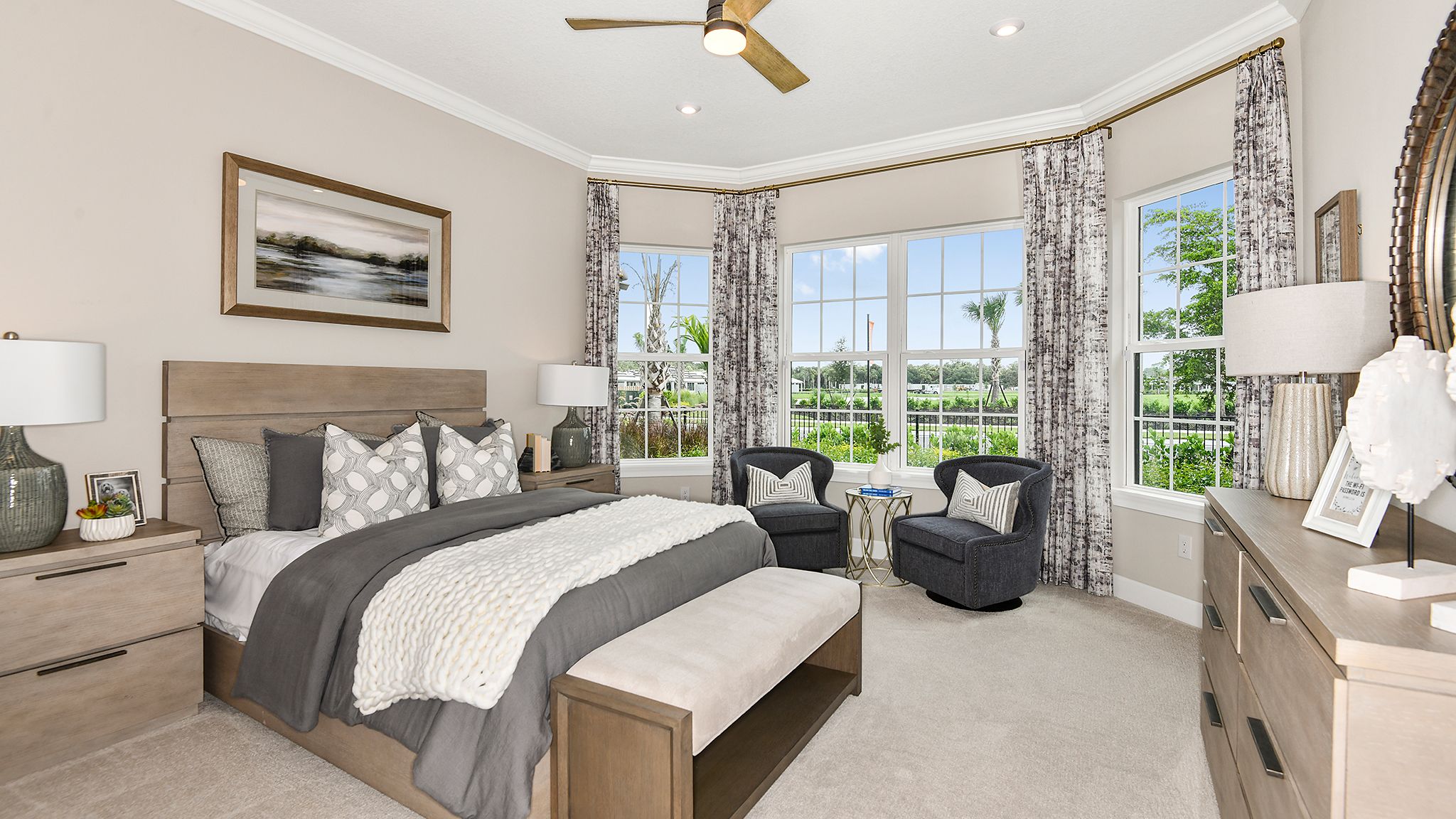 Esp-at-Skye-Ranch-Pallazio-6860-16x9-bedroom