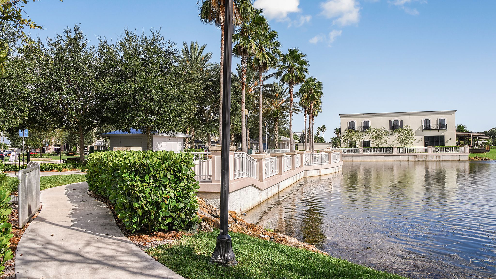 Tradition-Town-Center-8374-16x9-Waterfront