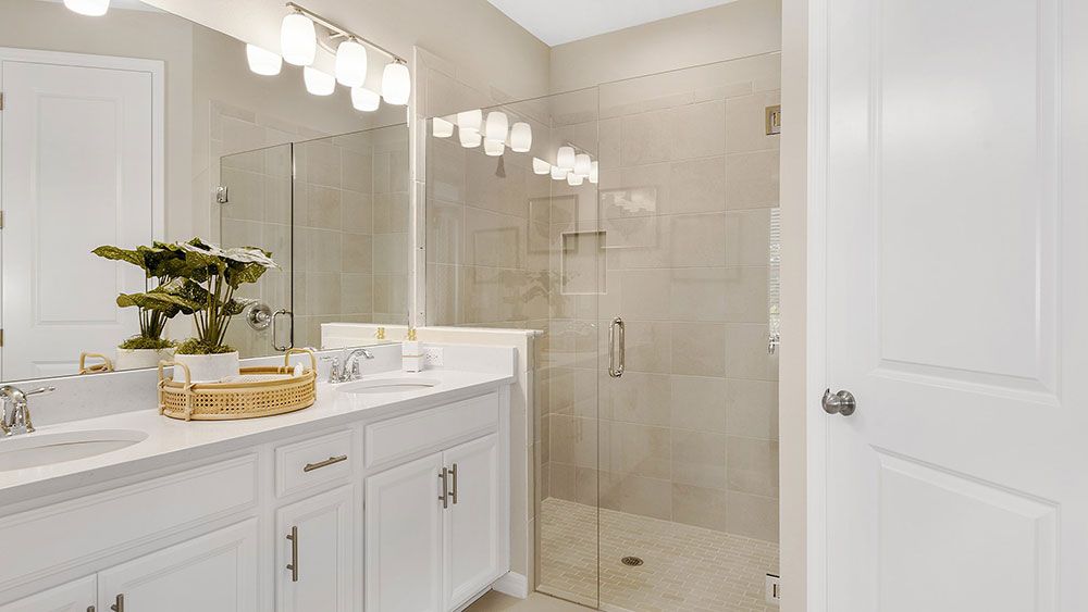 Palmero-Santa-Rosa-6123-16x9 - ownersbath