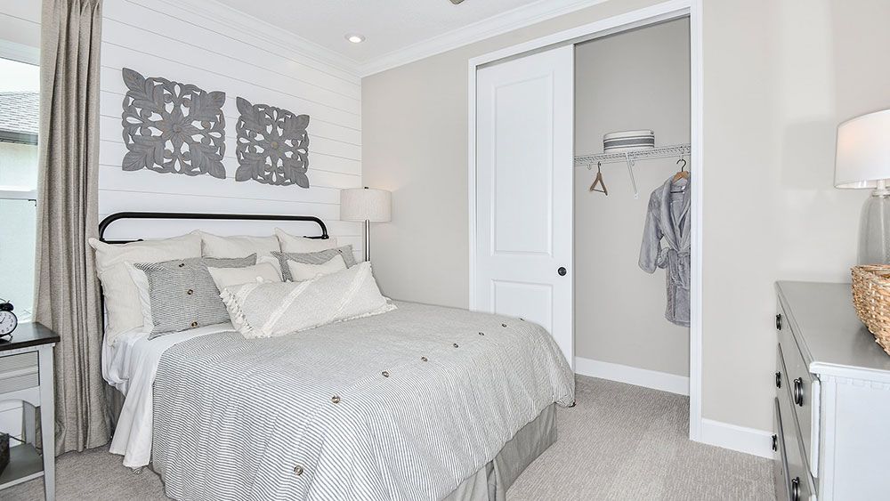 Boca-Grande-6319-16x9-bedroom