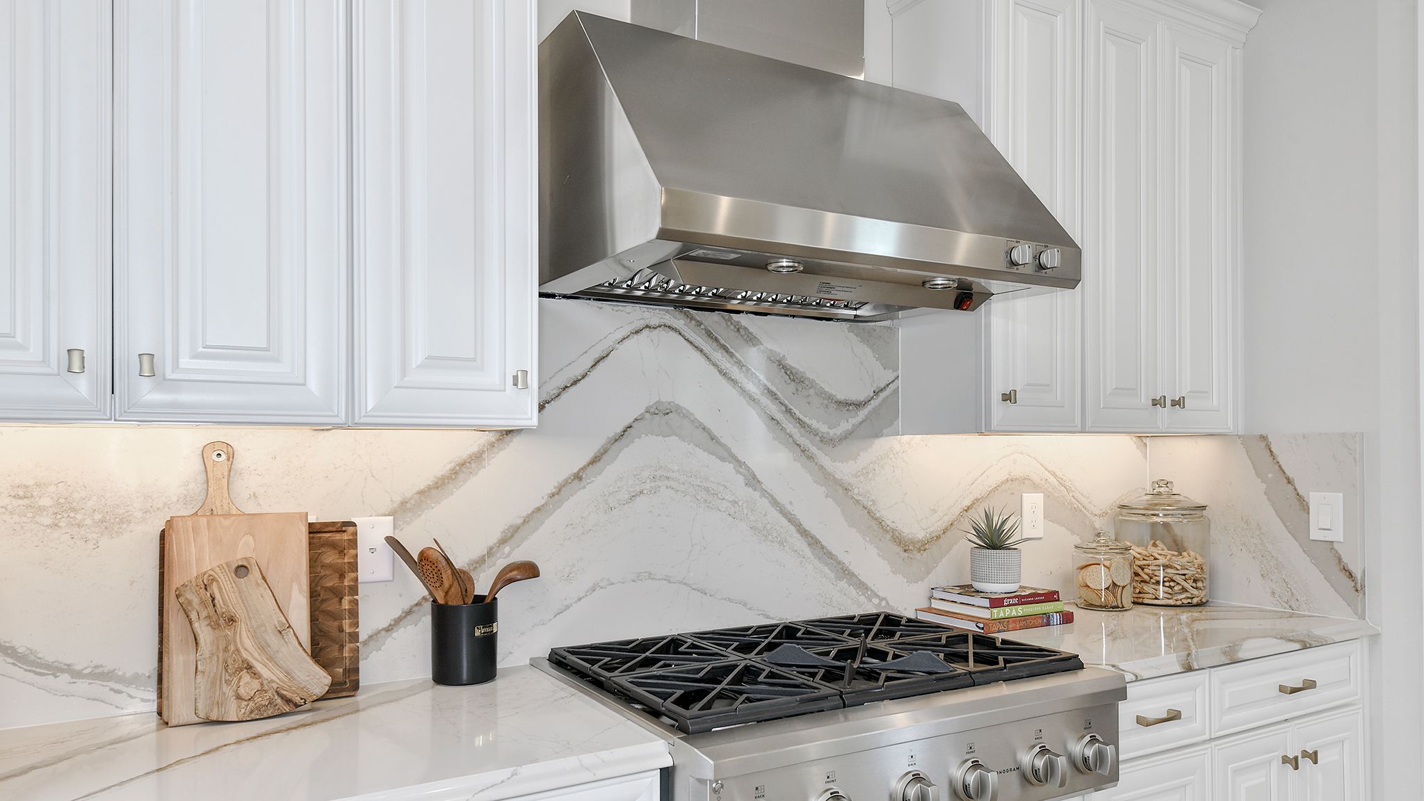 Esp-Tradition-Pallazio-Kitchen1