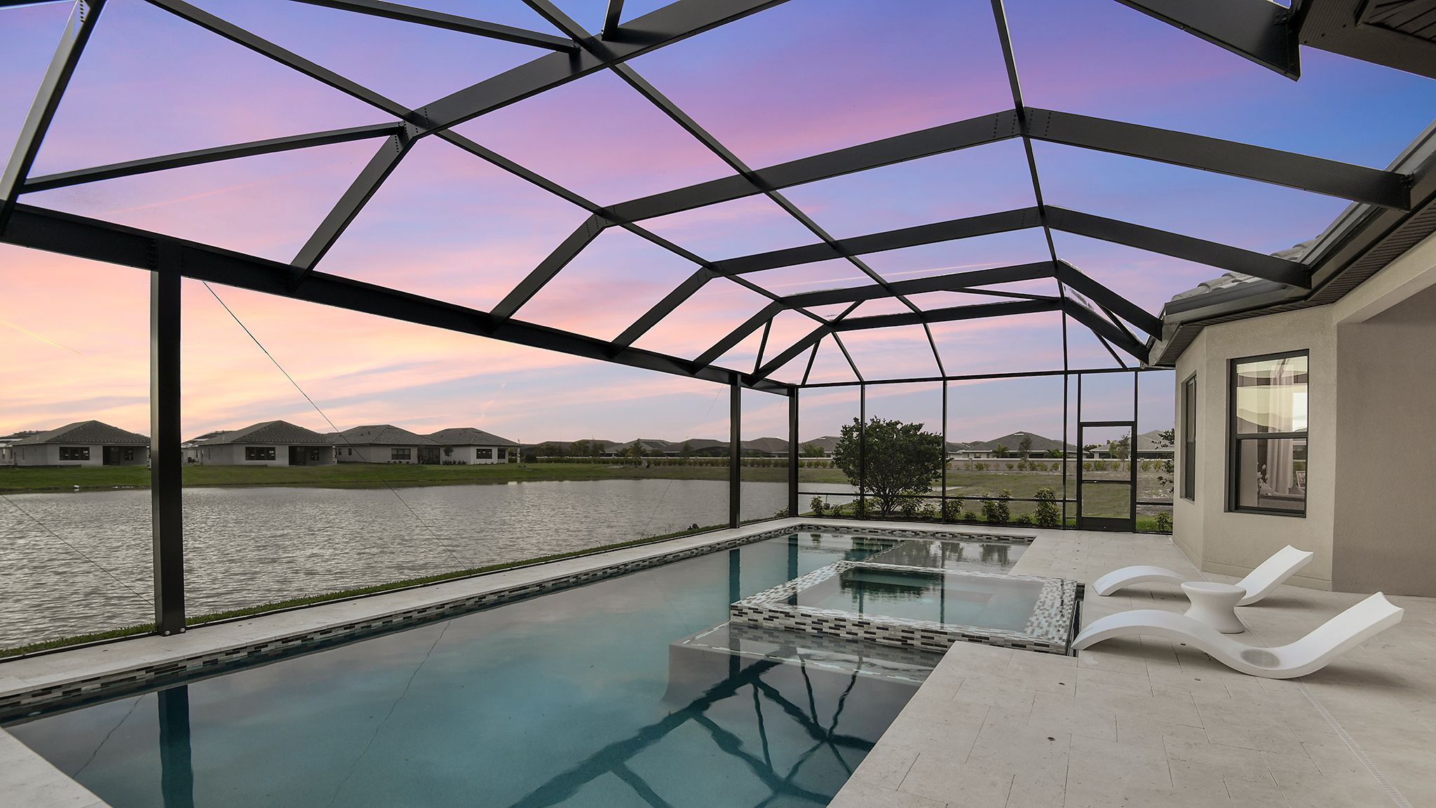 Esp-Tradition-Pallazio-PoolDusk