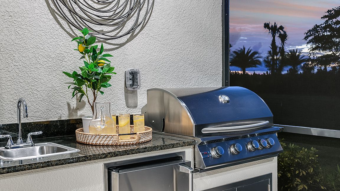 Esp at Azario LWR Roma 8063-16x9