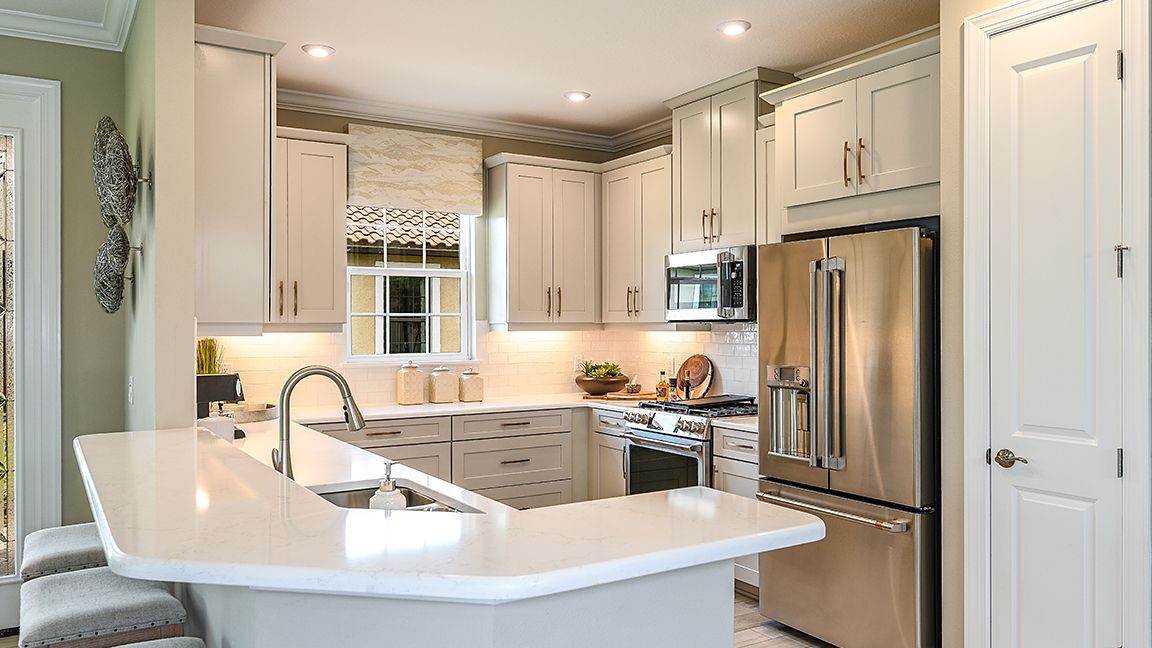 Esp at Azario LWR Roma 8539-16x9