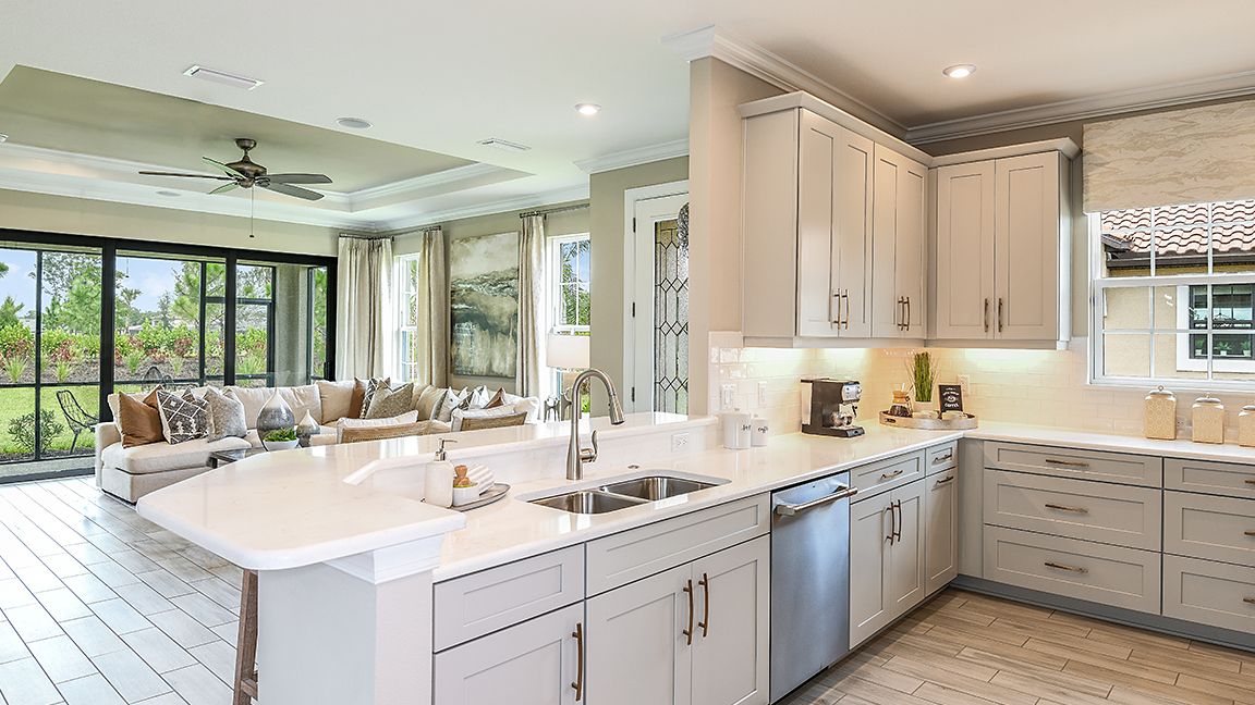 Esp at Azario LWR Roma 8553-16x9