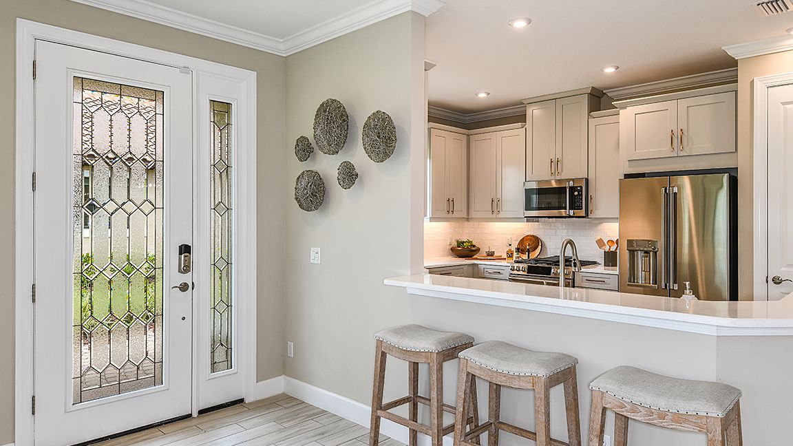 Esp at Azario LWR Roma 8576-16x9