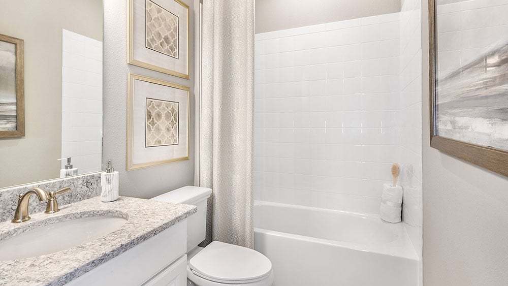 Cassia-at-Skye-Ranch-St-Thomas-0991-16x9-bathroom