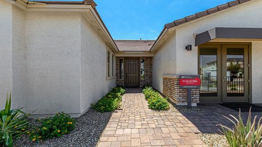 Front Exterior1