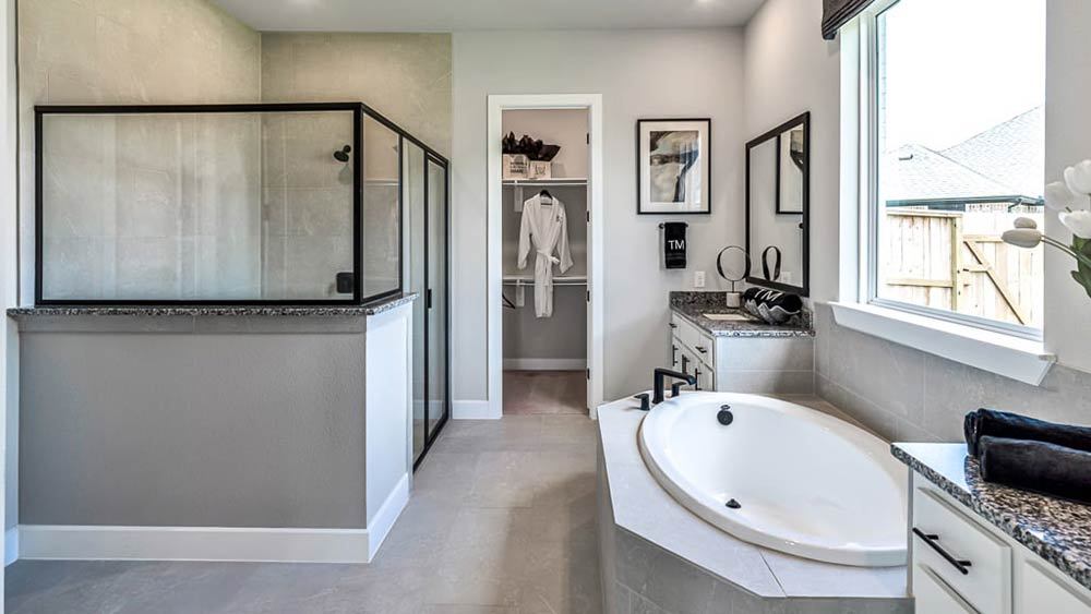 66-TM Model Concerto-1672 Turner Court-20220920