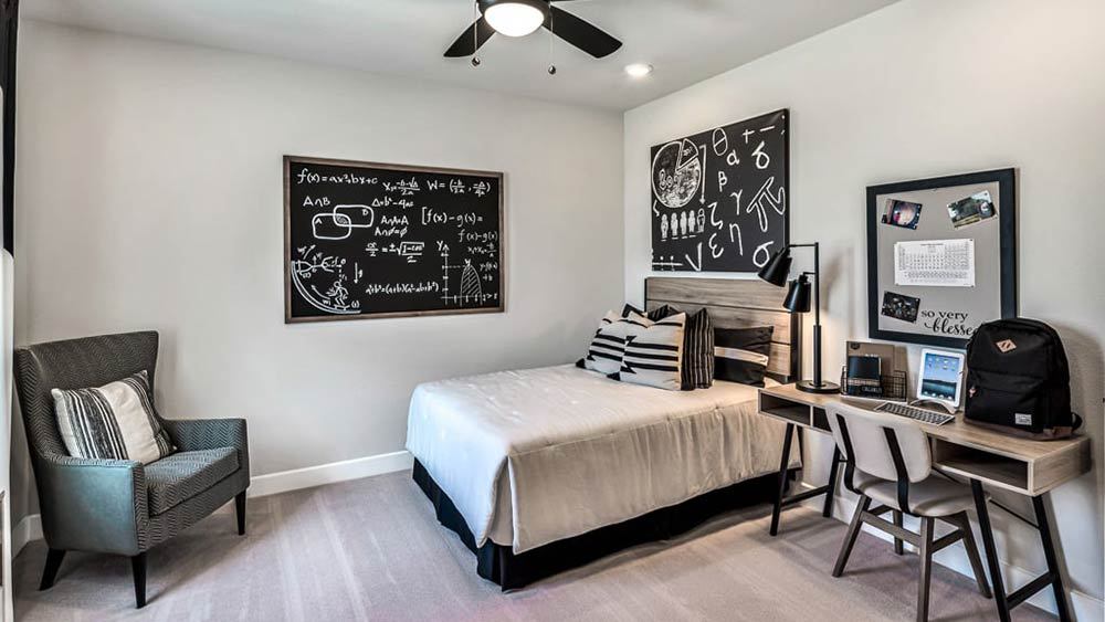 90-TM Model Concerto-1672 Turner Court-20220920